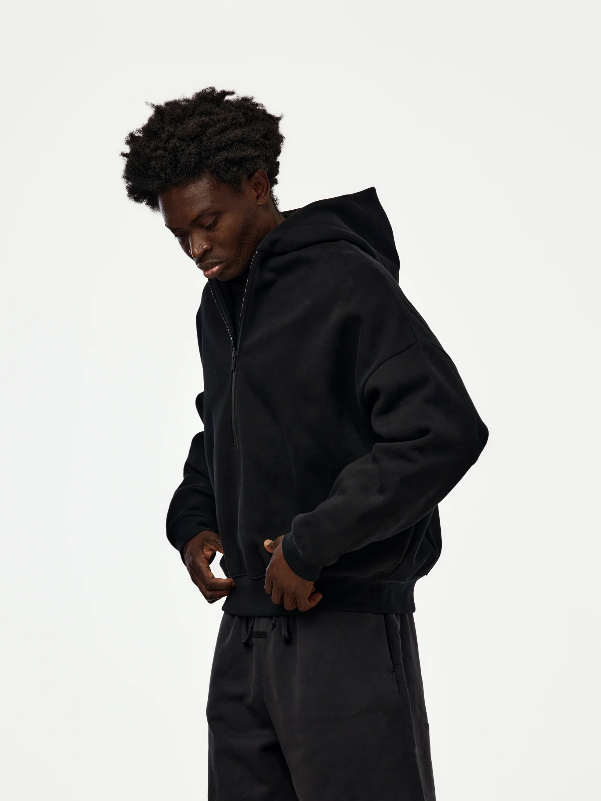 PROPERTY LOUNGE HALF ZIP HOODIE (BLACK) - Image 2
