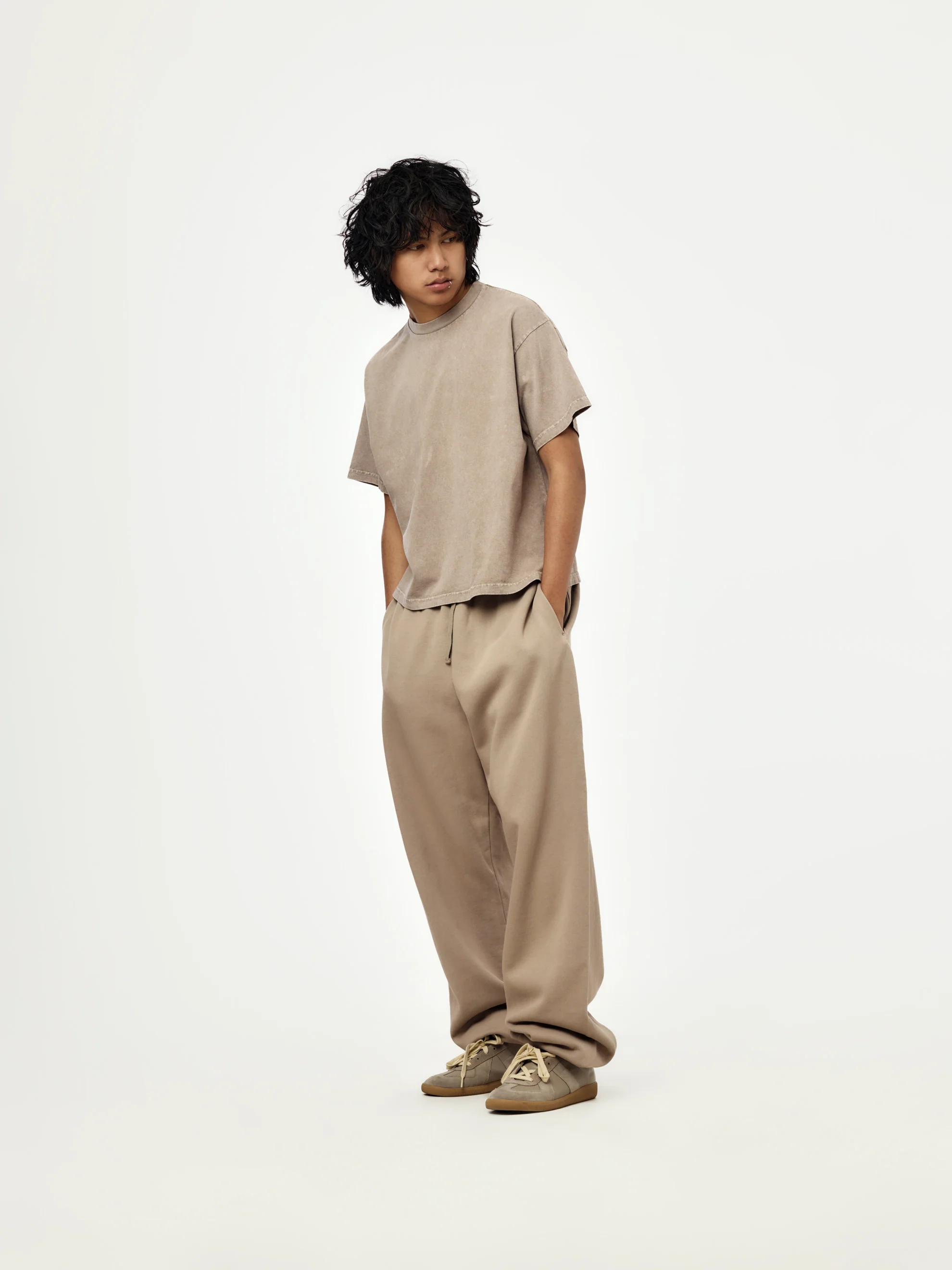 box crop tee (washed dune) - Image 4