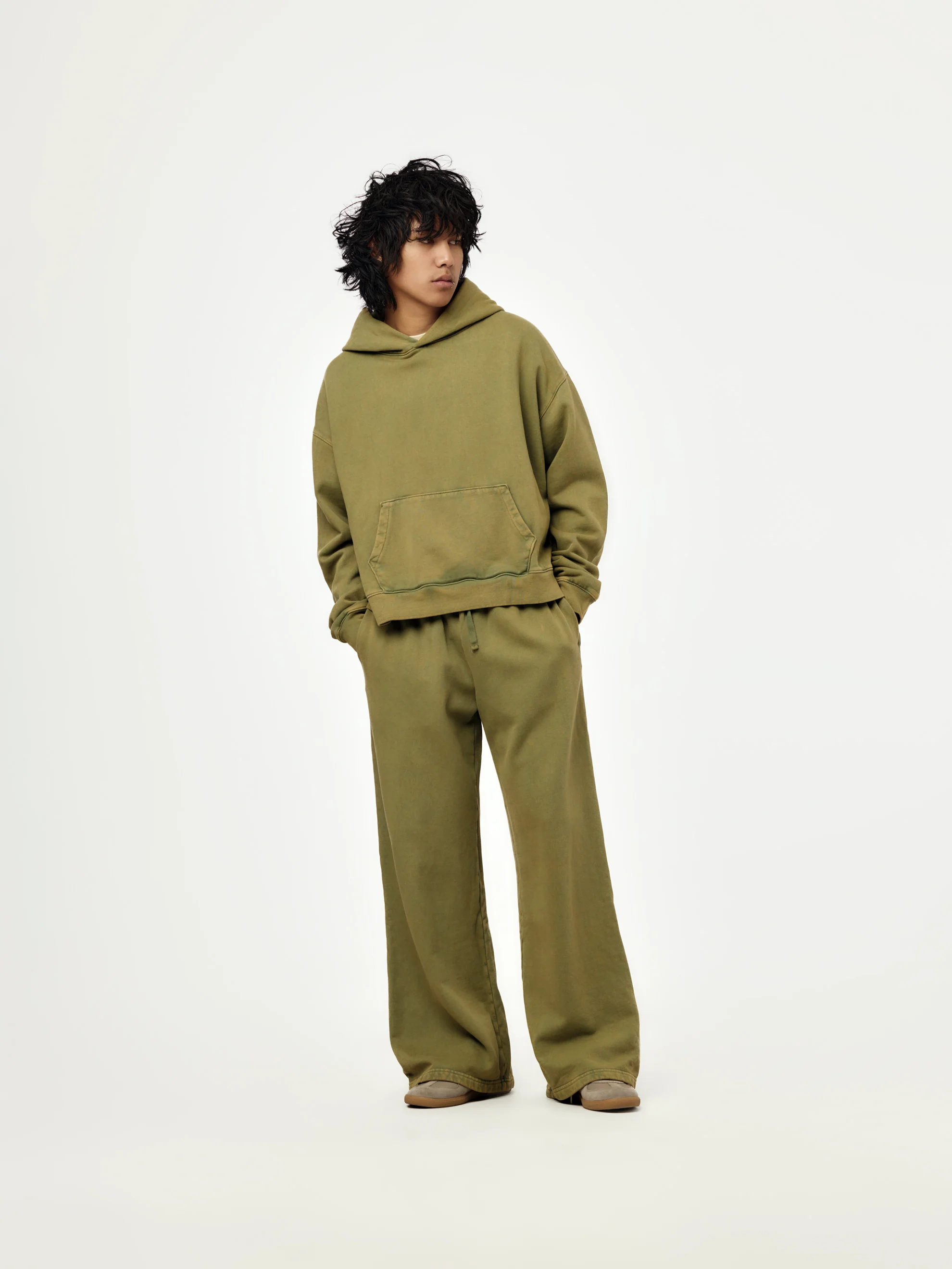 wide leg sweatpants (washed green olive) - Image 4